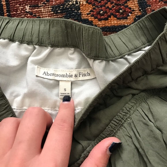 TWO Abercrombie and Fitch skirts - Picture 4 of 4